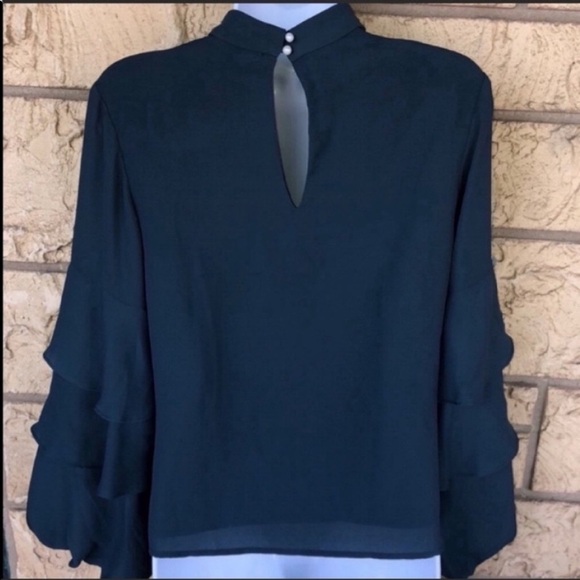 WAYF Top Blouse Ruffle Sleeves bell Work Career Casual Size Small - Picture 3 of 9